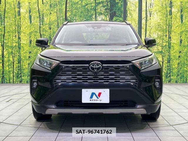 Toyota RAV4 2022-03 7959357-14