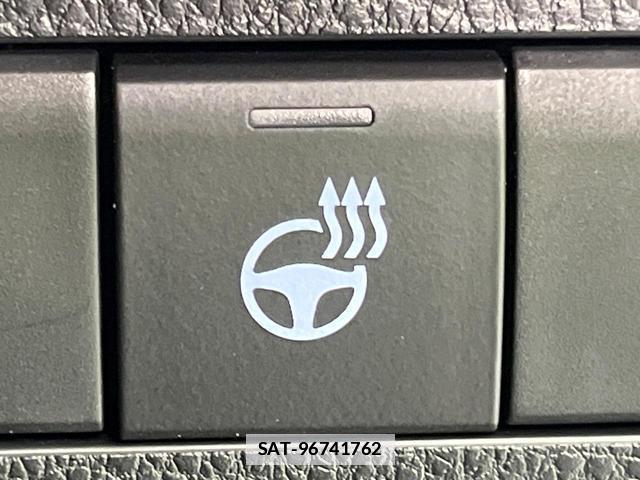 Toyota RAV4 2022-03 7959357-6