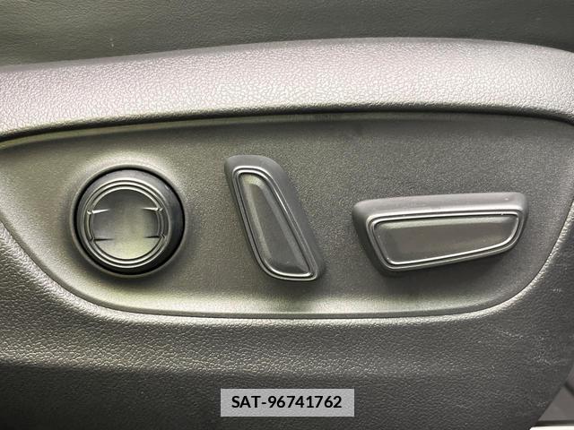 Toyota RAV4 2022-03 7959357-7
