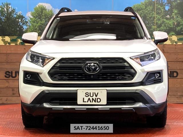 Toyota RAV4 2022-09 7959435-13