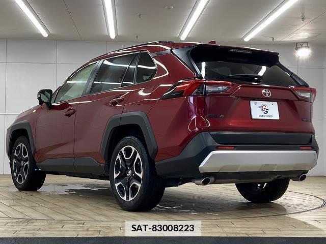 Toyota RAV4 2020-01 7960038-15