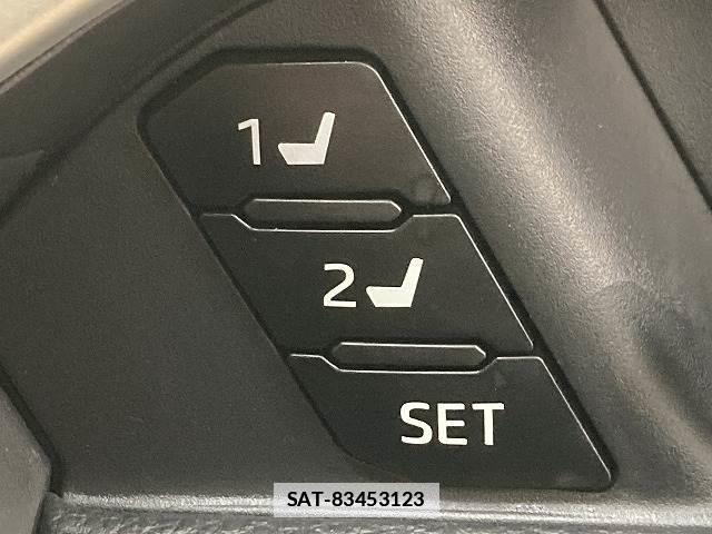 Toyota RAV4 2019-06 7960040-10