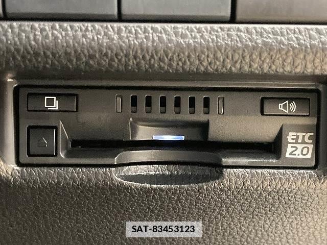 Toyota RAV4 2019-06 7960040-11