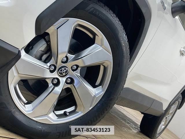 Toyota RAV4 2019-06 7960040-18