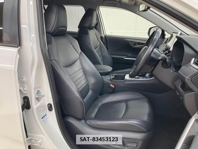 Toyota RAV4 2019-06 7960040-4