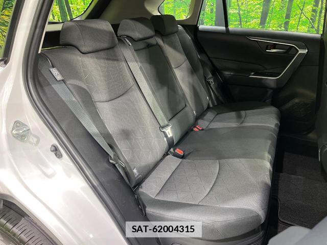 Toyota RAV4 2024-06 7960766-8