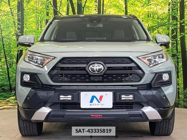 Toyota RAV4 2019-06 7962561-13