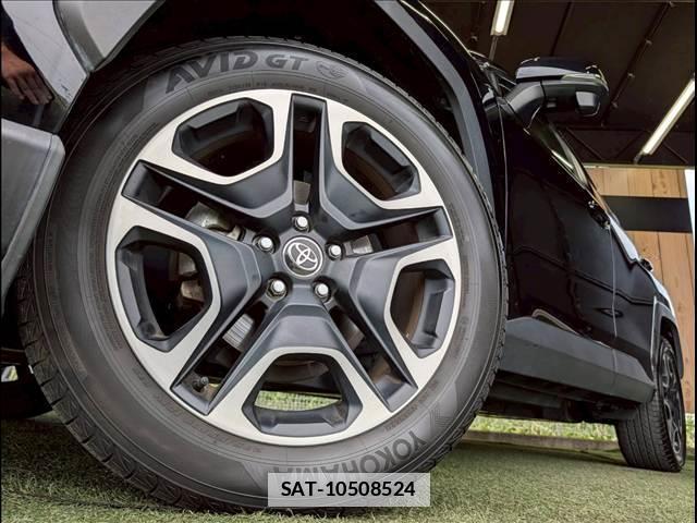 Toyota RAV4 2023-06 7963094-18
