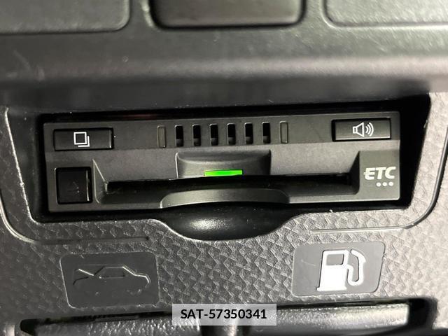 Toyota ROOMY 2022-05 7959754-6