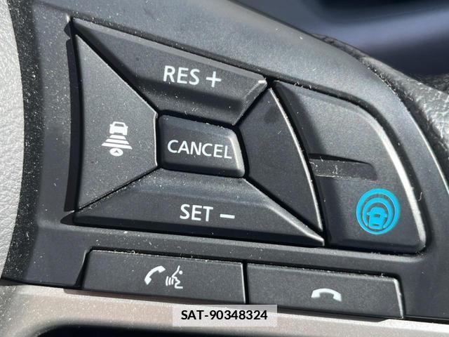 Nissan ROOX 2021-07 7959641-3