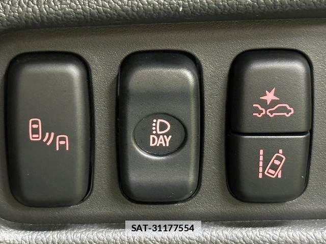Mitsubishi RVR 2024-07 7961998-7
