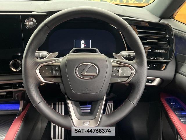 Lexus RX 2025-04 7961656-10