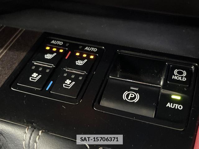 Lexus RX 2017-06 7961672-6