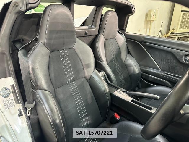 Honda S660 2017-04 7960195-10