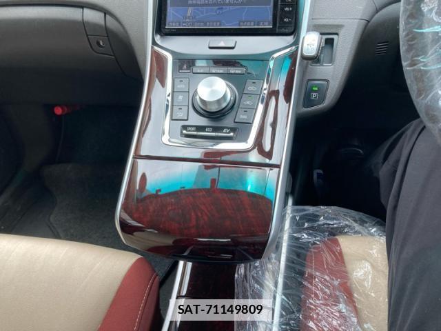 Toyota SAI 2015-06 7960088-16