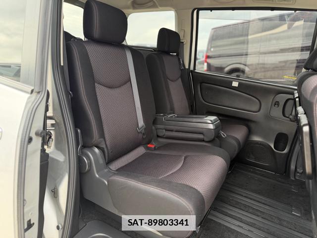 Nissan SERENA 2013-06 7959903-12