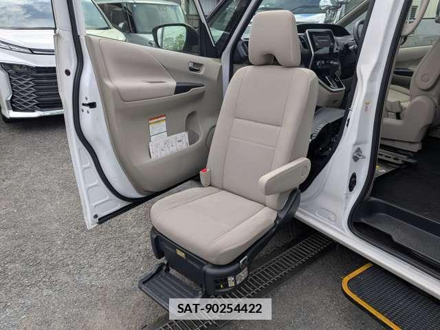Nissan SERENA 2019-03 7961513-1
