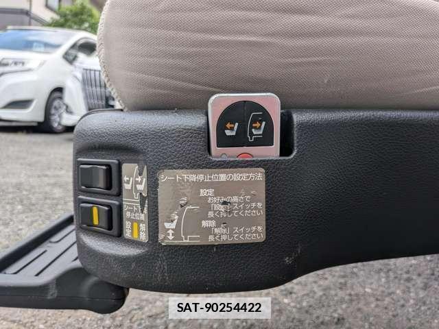 Nissan SERENA 2019-03 7961513-5
