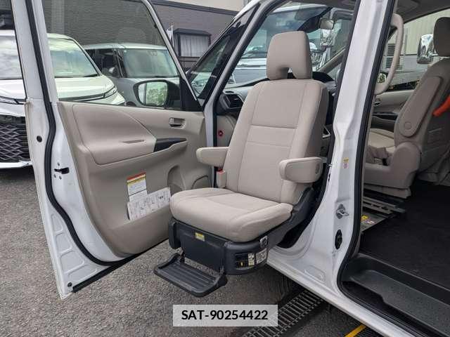 Nissan SERENA 2019-03 7961513-6