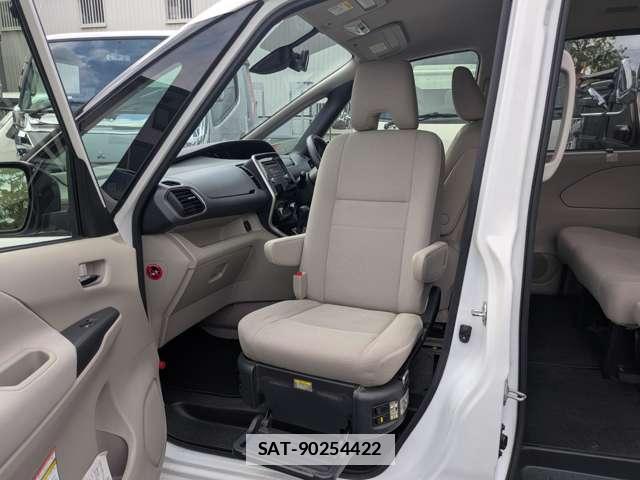 Nissan SERENA 2019-03 7961513-7