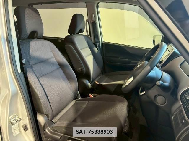 Nissan SERENA 2018-10 7963076-8