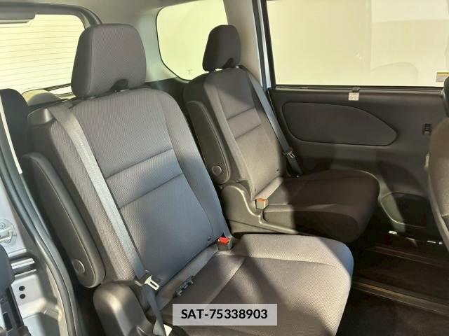 Nissan SERENA 2018-10 7963076-9