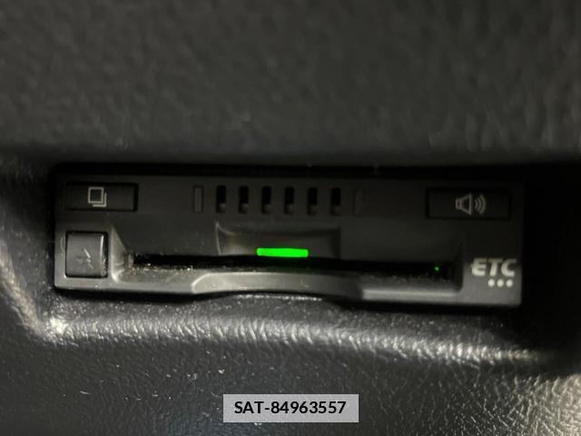 Toyota SIENTA 2019-09 7959677-6