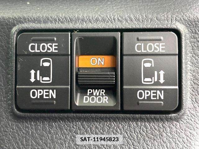Toyota SIENTA 2020-08 7959770-4