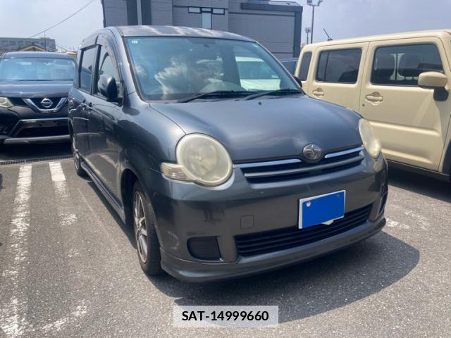 Toyota SIENTA 2009-11 7959826-1