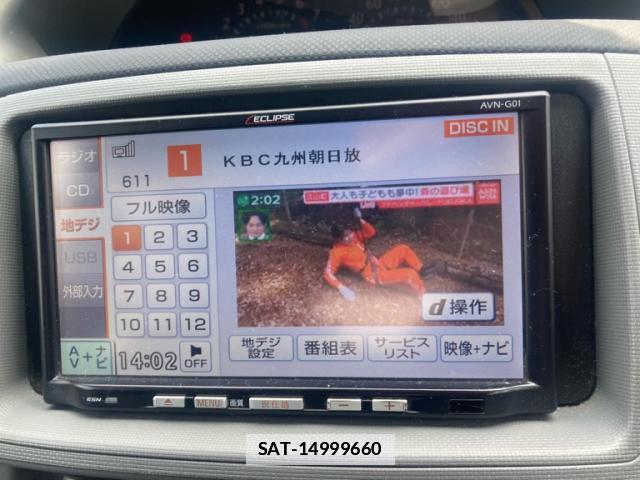 Toyota SIENTA 2009-11 7959826-17