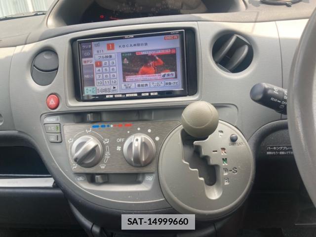 Toyota SIENTA 2009-11 7959826-18