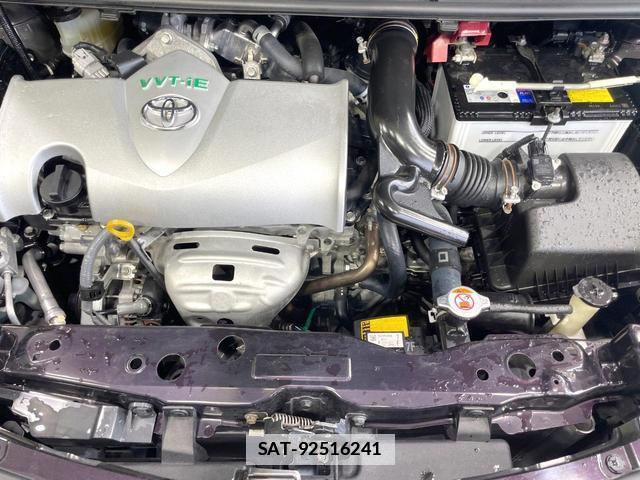 Toyota SIENTA 2017-09 7959918-18