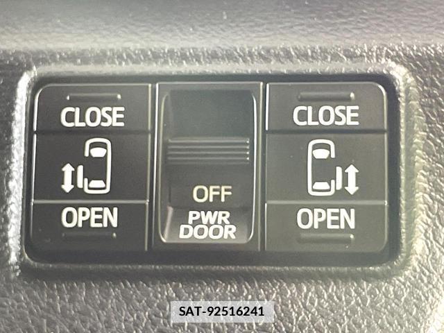 Toyota SIENTA 2017-09 7959918-2