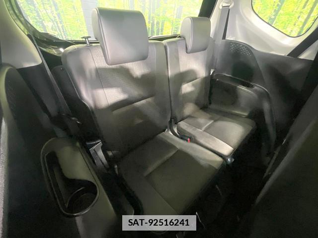 Toyota SIENTA 2017-09 7959918-9