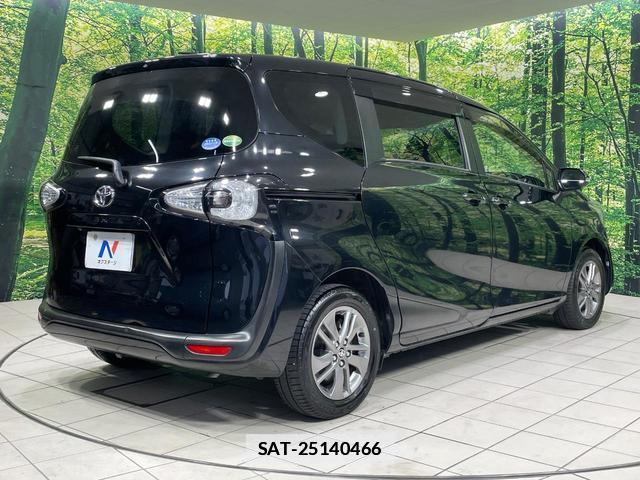Toyota SIENTA 2018-06 7959956-16