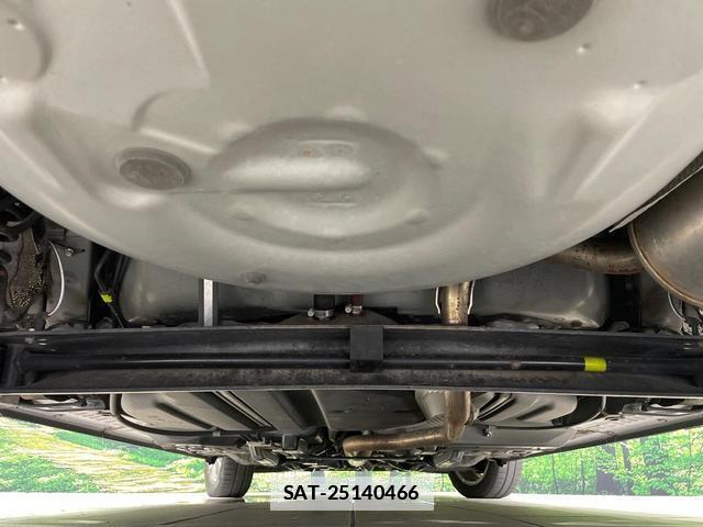 Toyota SIENTA 2018-06 7959956-18