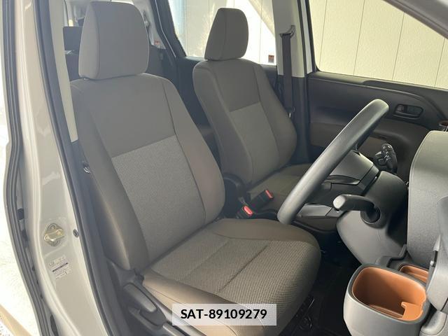 Toyota SIENTA 2025-03 7959978-6