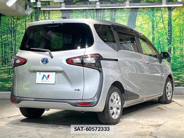Toyota SIENTA 2017-11 7960113-16