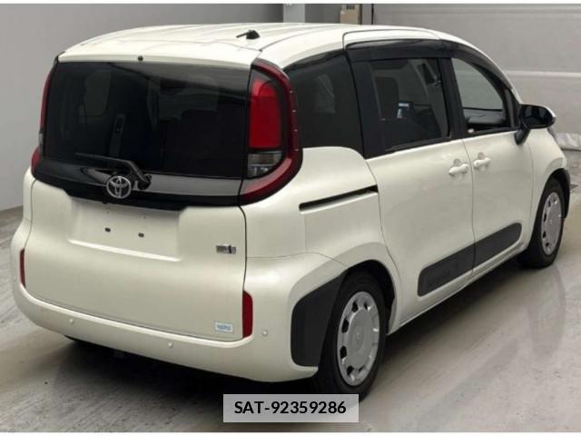 Toyota SIENTA 2024-04 7960297-1