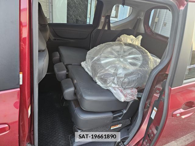 Toyota SIENTA 2019-06 7960619-6