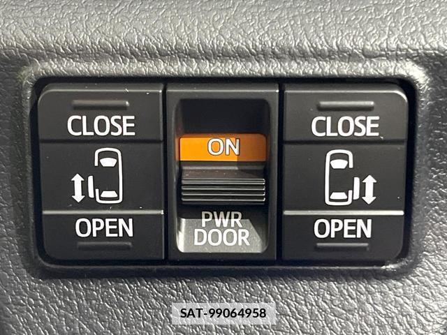 Toyota SIENTA 2018-04 7961035-4