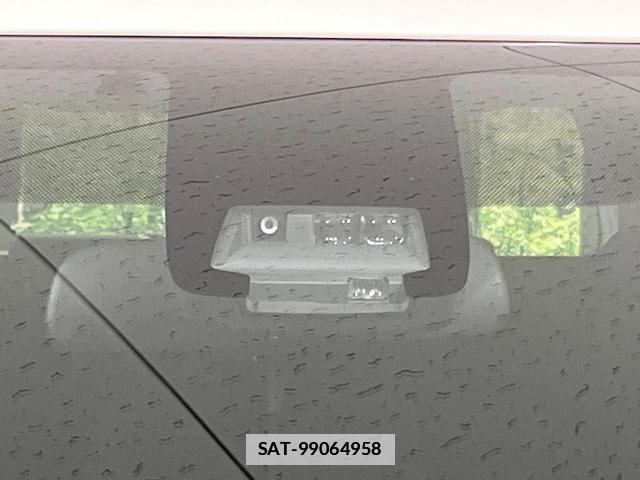 Toyota SIENTA 2018-04 7961035-5