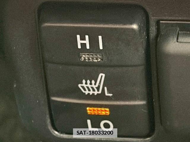 Toyota SIENTA 2021-03 7962214-5