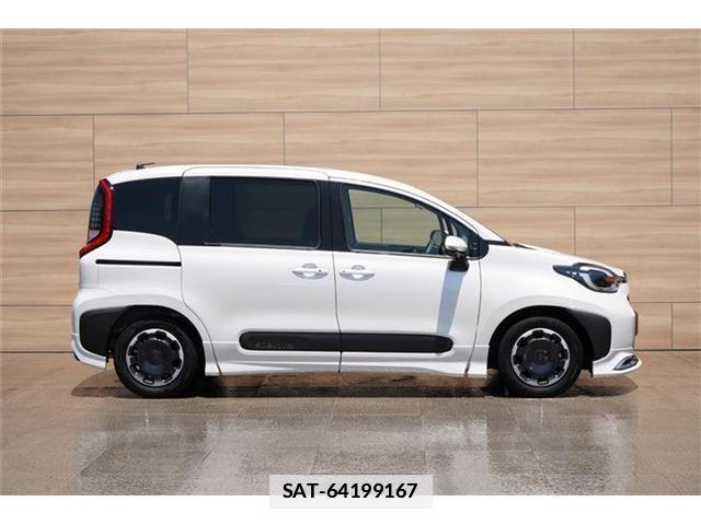 Toyota SIENTA 2026-01 7962760-2