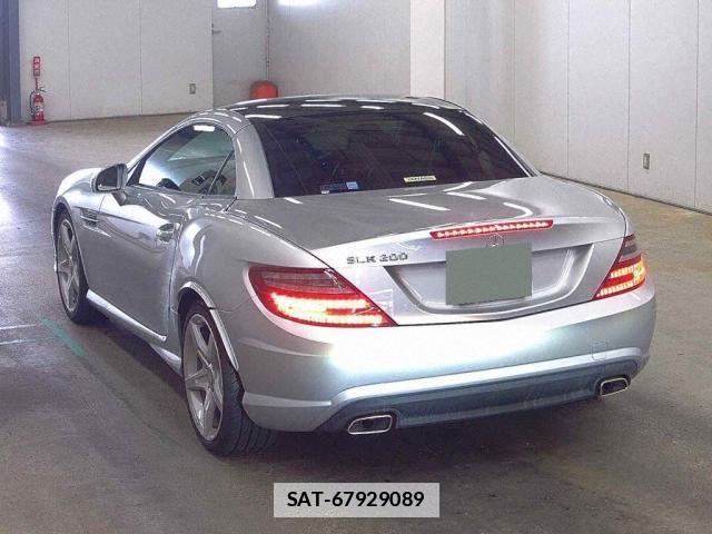 Mercedes Benz SLK 2015-09 7961704-1