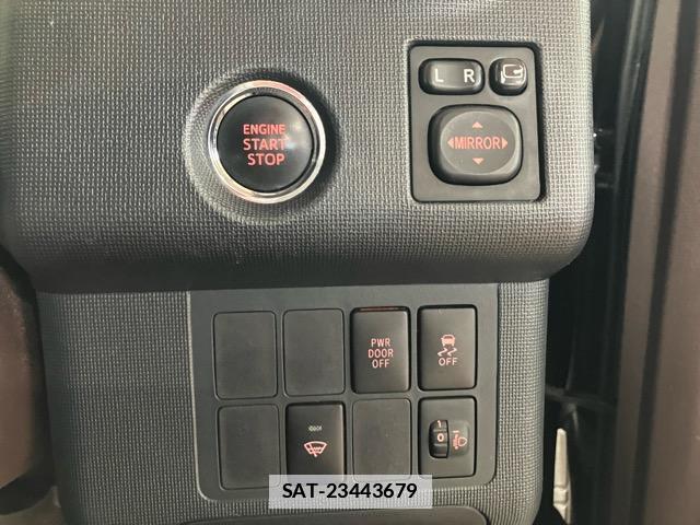 Toyota SPADE 2015-01 7962695-14