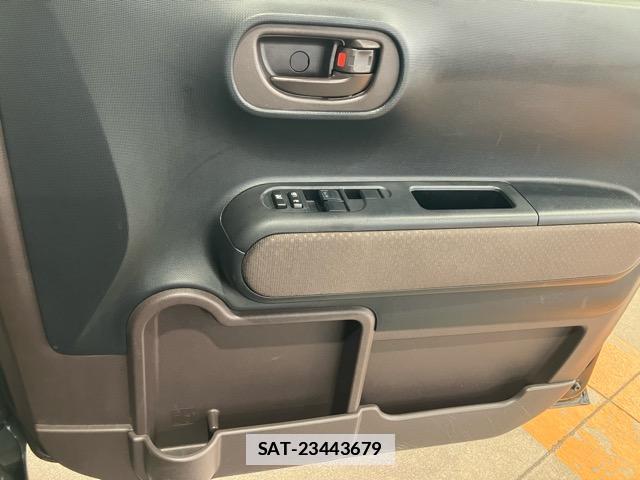 Toyota SPADE 2015-01 7962695-16
