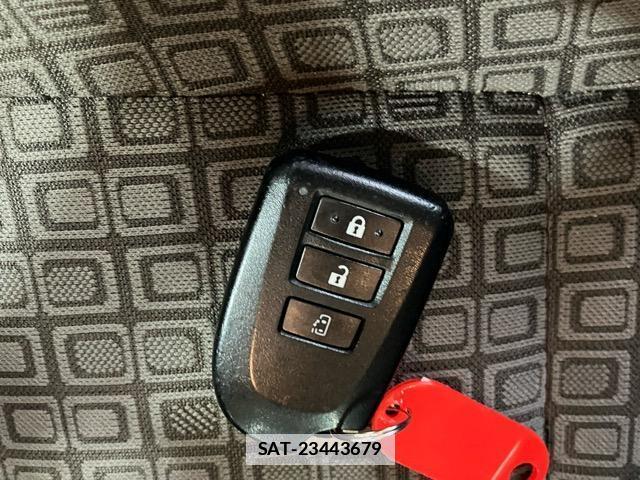 Toyota SPADE 2015-01 7962695-18