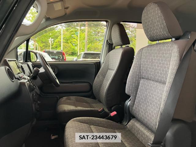 Toyota SPADE 2015-01 7962695-6