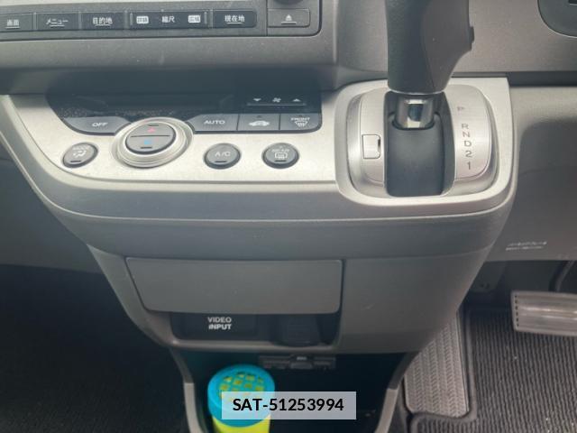 Honda STREAM 2010-03 7959665-17
